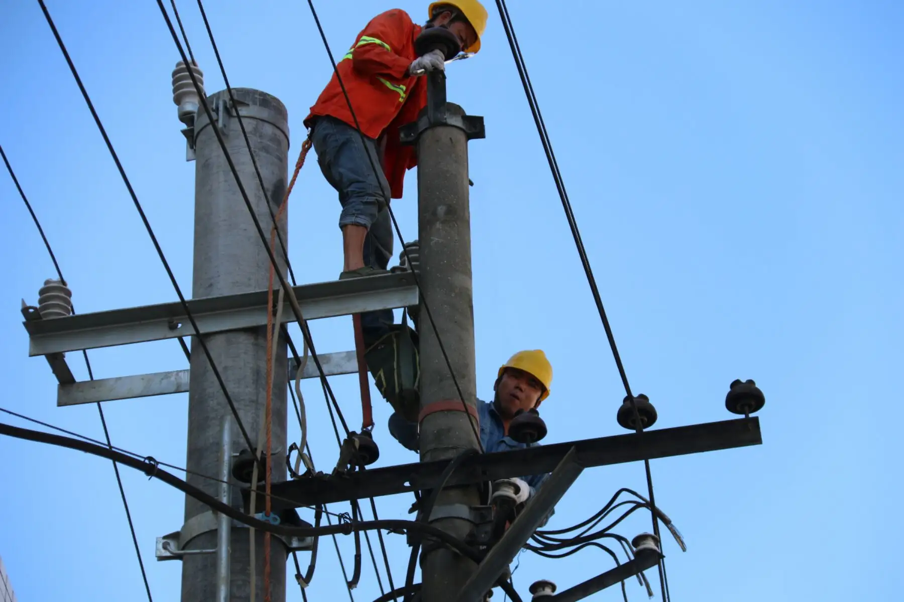 電工特種作業(yè)操作證去哪里辦,？